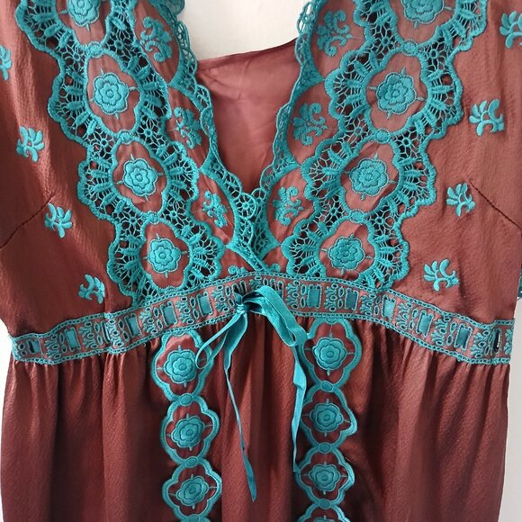 VTG Betsey Johnson Size 8 Women's‎ 100% Silk Dress Brown Blue Crochet Midi Lined - Picture 3 of 16